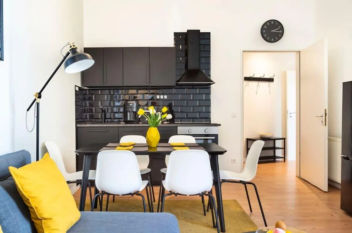 Family Apartment In Central Location Berlino
